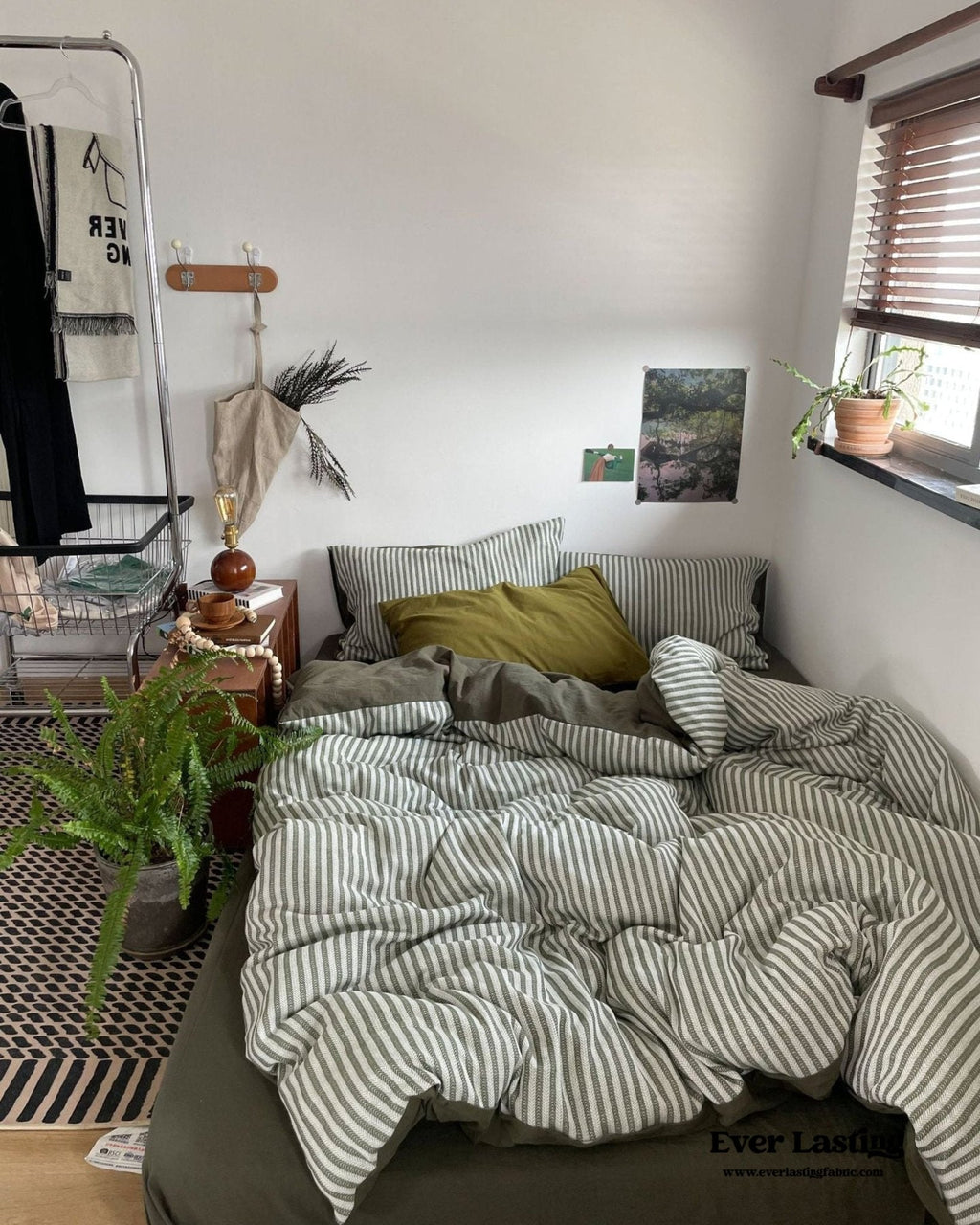 Moss Green Striped Jacquard Bedding Set