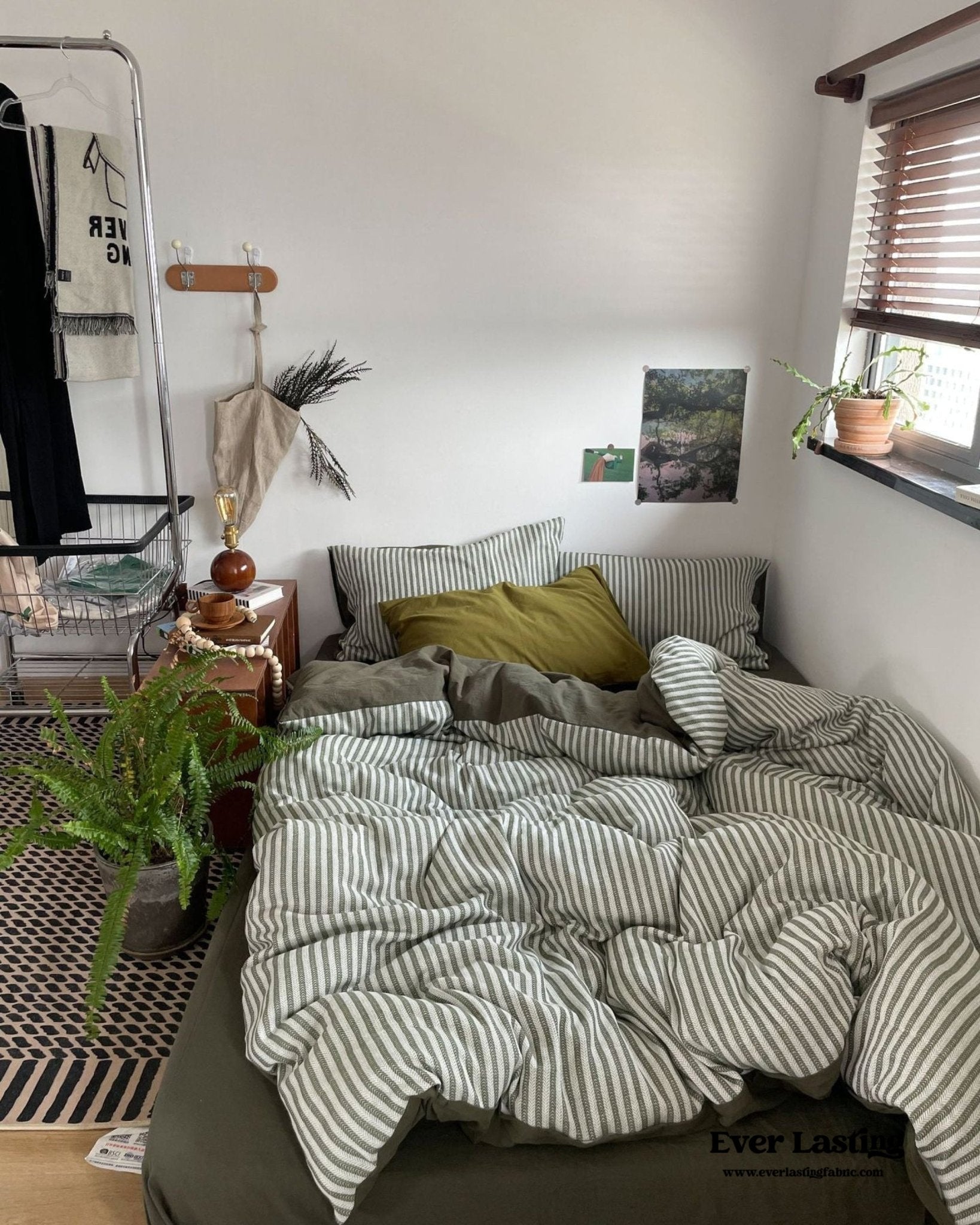 Moss Green Striped Jacquard Bedding Set