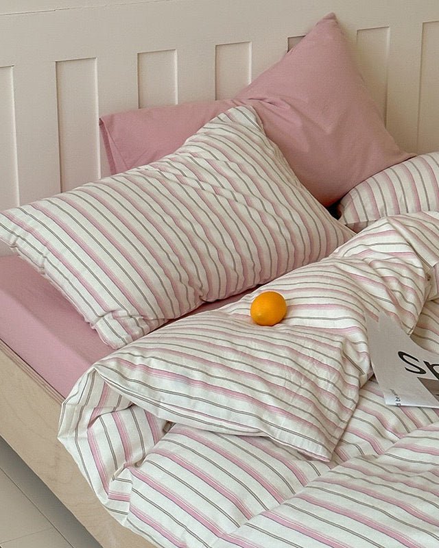 Parker Minimalist Striped Bedding Set / Khaki & Gray