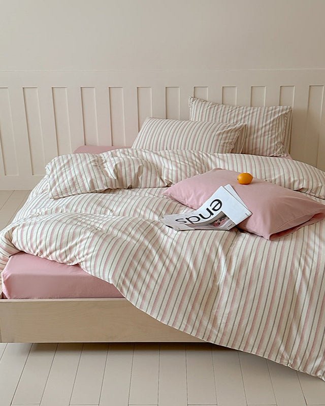 Parker Minimalist Striped Bedding Set / Khaki & Gray