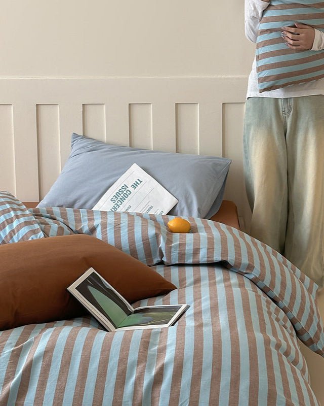 Parker Minimalist Striped Bedding Set / Blue