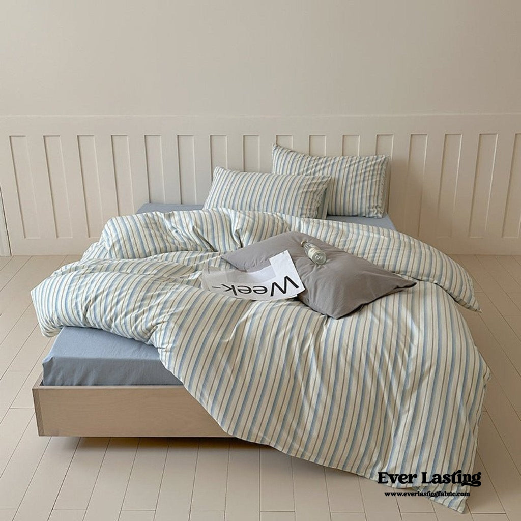 Parker Minimalist Striped Bedding Set / Pink