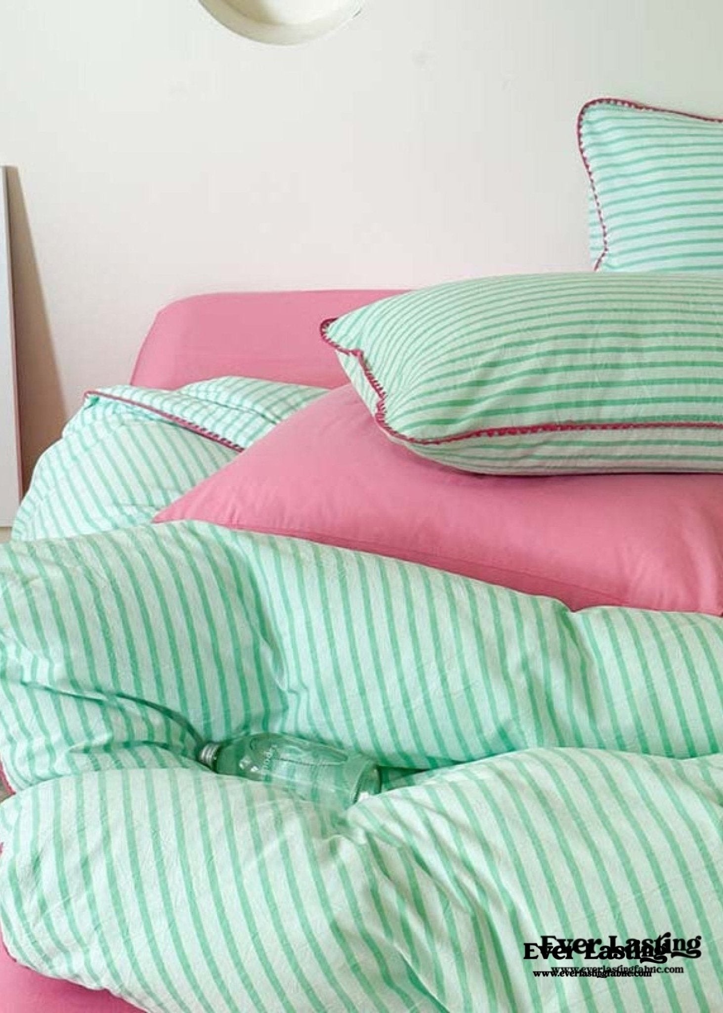 Pepper Candy Stripe Bedding Set / Fuchsia
