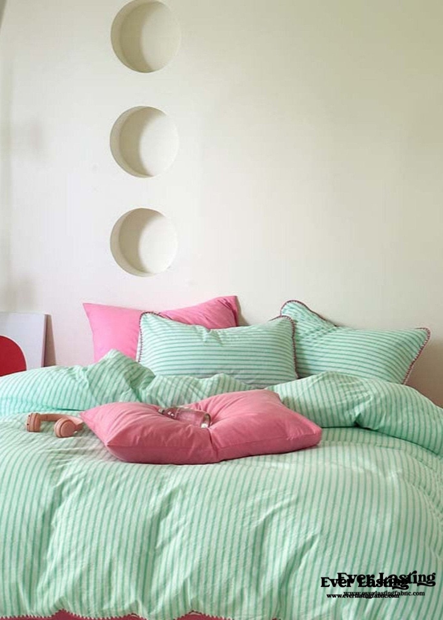 Pepper Candy Stripe Bedding Set / Fuchsia