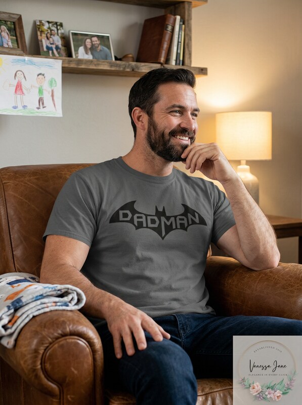 CBTWear Dadman - Super Dadman Bat Hero Funny Premium Mens T-Shirt,XL