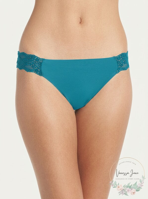 B.temptd by Wacoal B. Bare Thong 976267,Size Small