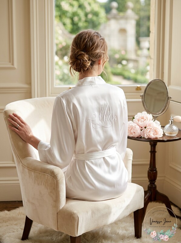 Linea Donatella Women's Mrs-Embroidered Wrap Robe Ivory White, Size Small