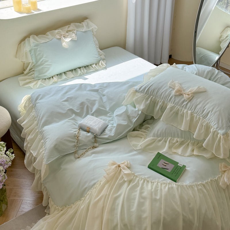 Ribbon Bow Airy Lace Bedding Set / Blue