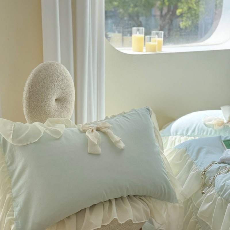Ribbon Bow Airy Lace Bedding Set / Cream White