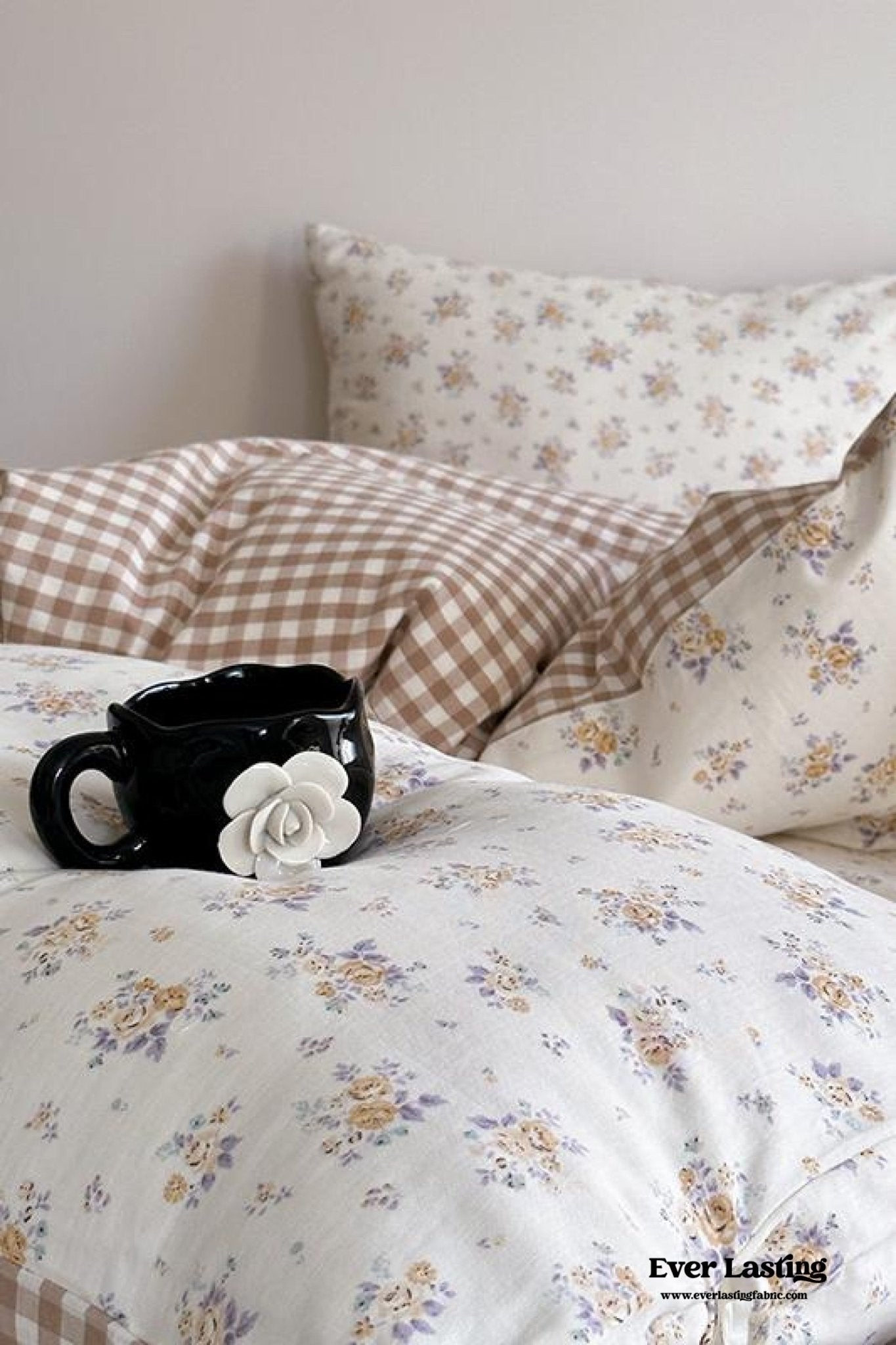 Rosalie Floral Lace Gingham Bedding Set / Pink