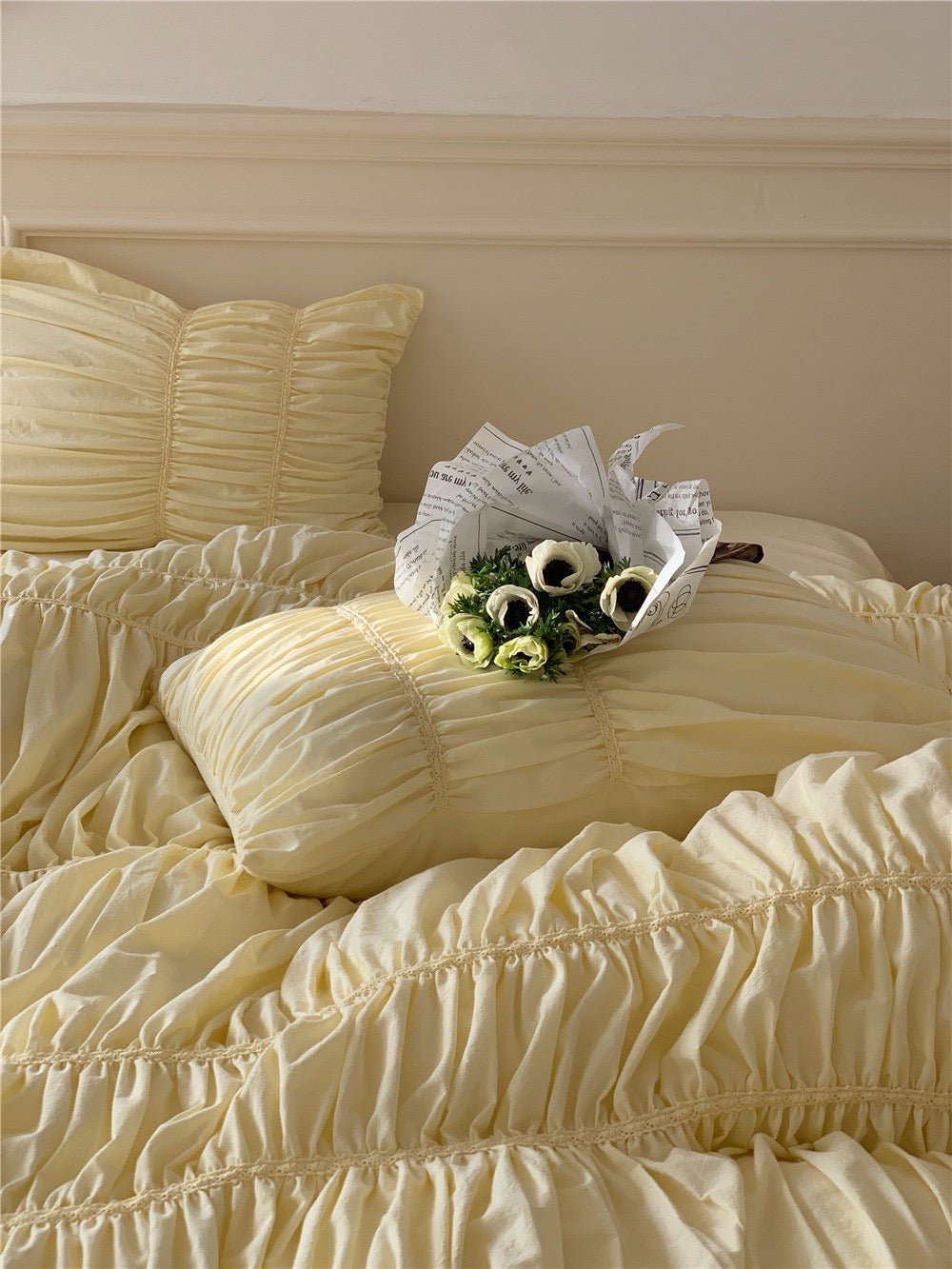 Royal Bedding Set / Beige