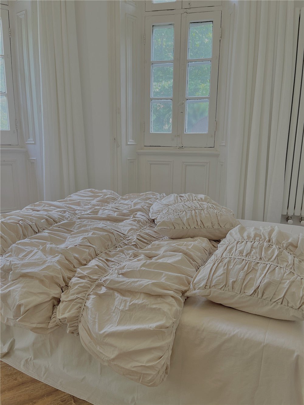 Royal Bedding Set / Beige