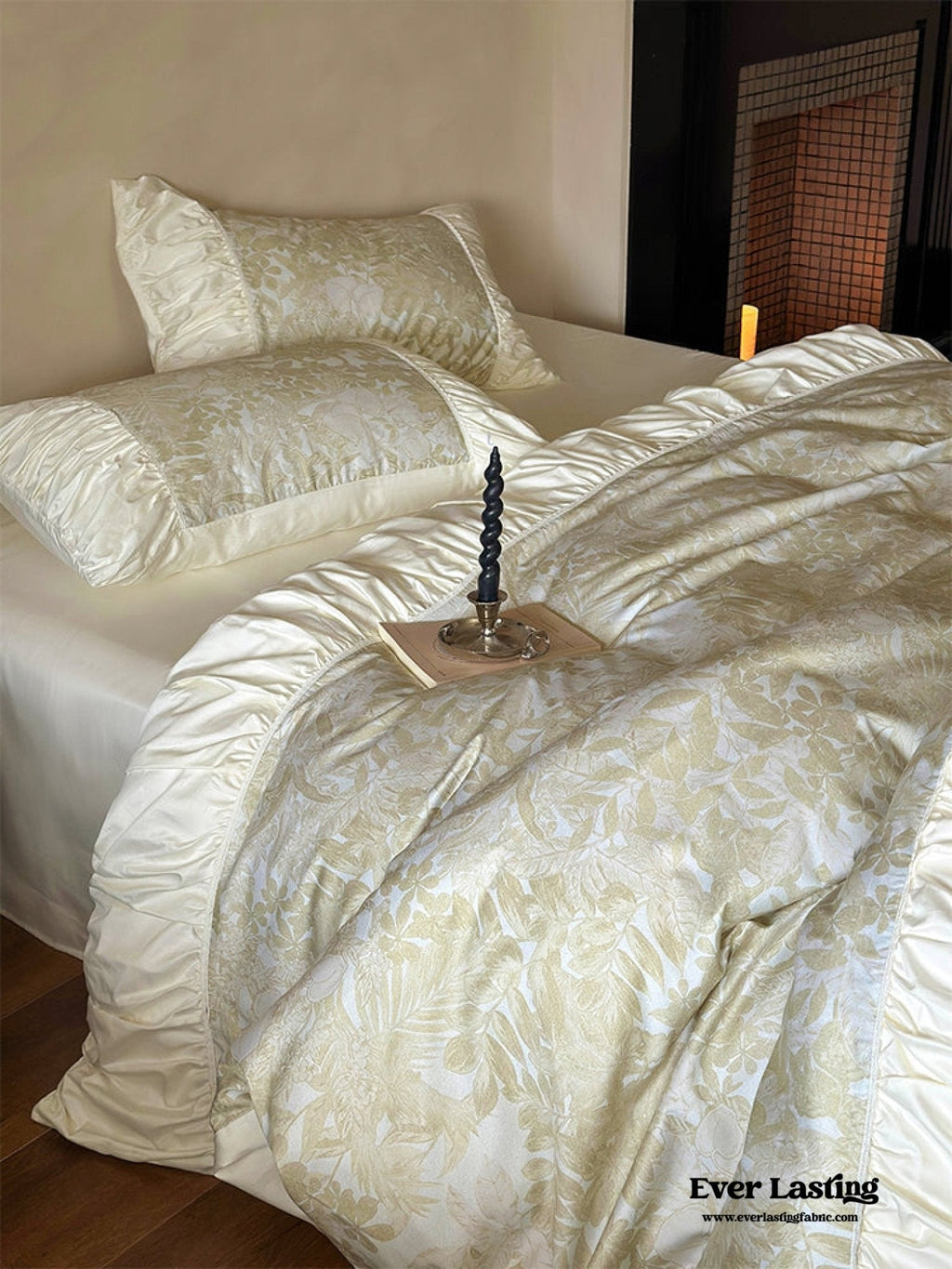 Royal Floral Ruffle Bedding Set / Green
