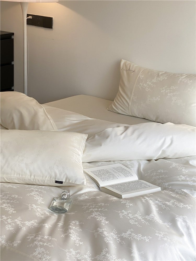 Silky Floral Bedding Set / Snow White