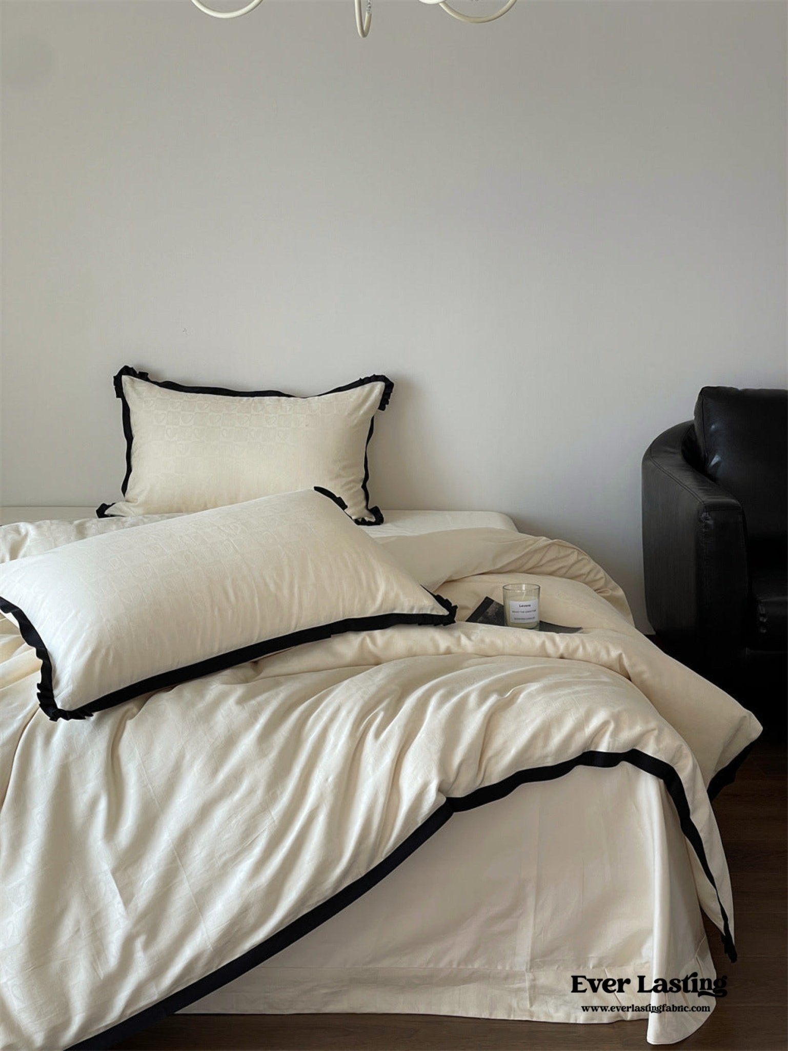 Silky Luxury Heart Textured Bedding Set / Beige