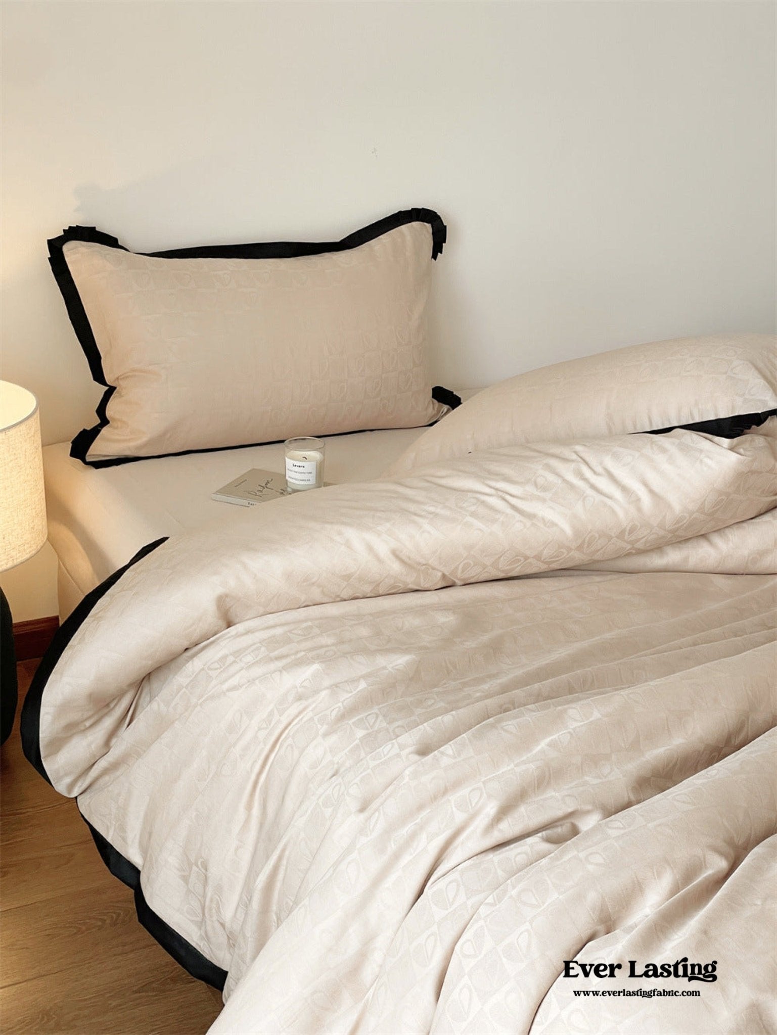 Silky Luxury Heart Textured Bedding Set / Beige