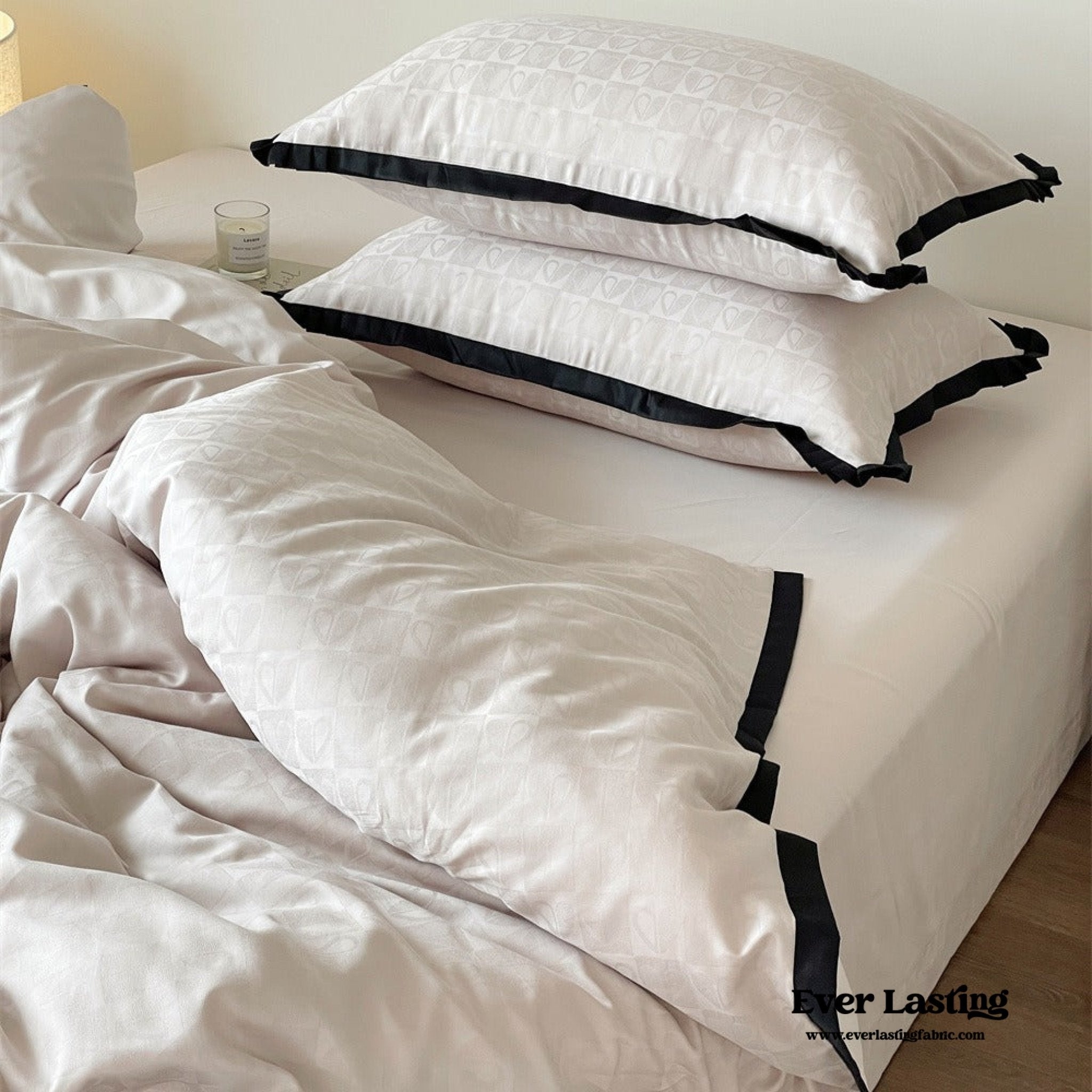 Silky Luxury Heart Textured Bedding Set / Beige