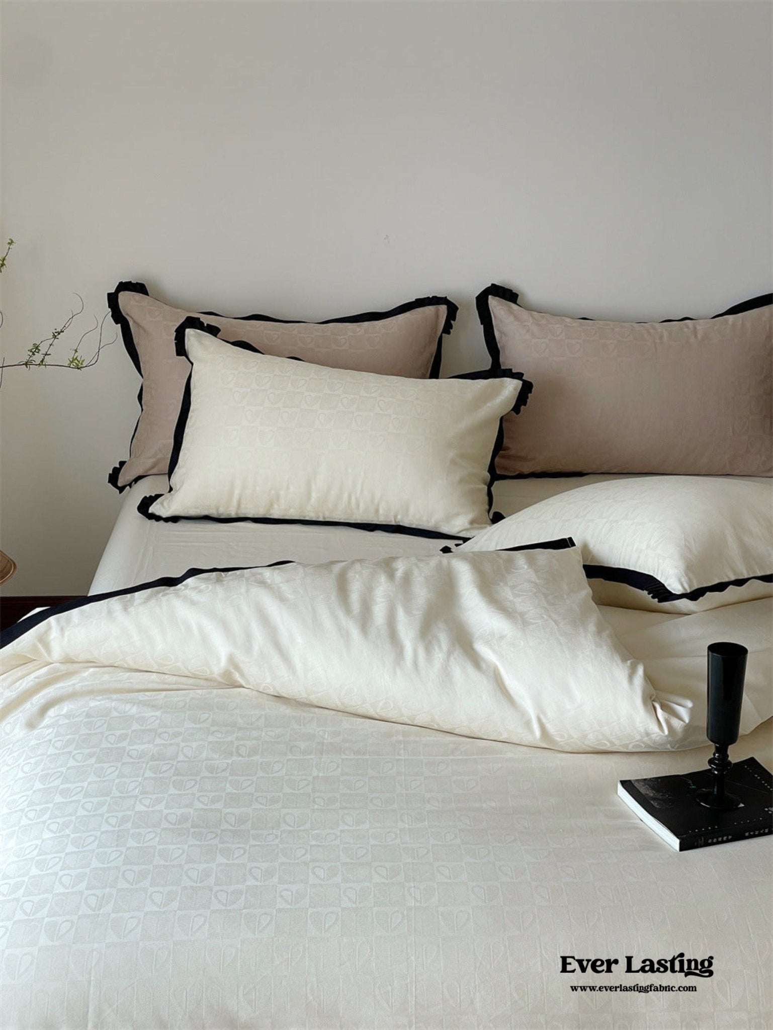 Silky Luxury Heart Textured Bedding Set / Beige