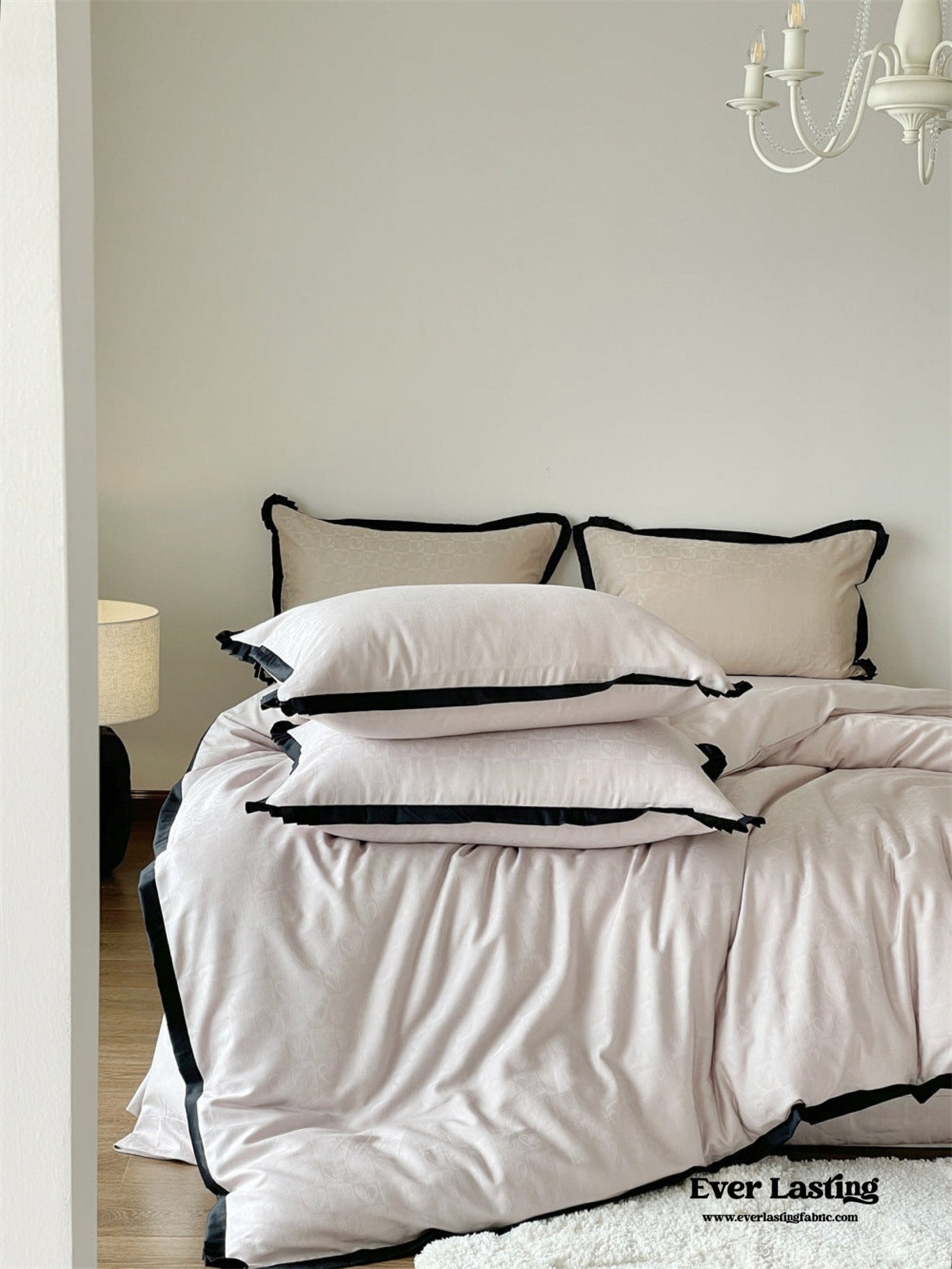 Silky Luxury Heart Textured Bedding Set / Beige