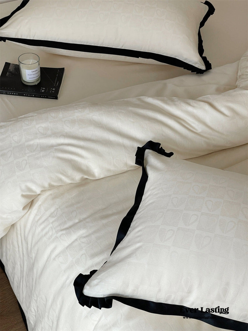 Silky Luxury Heart Textured Bedding Set / Beige