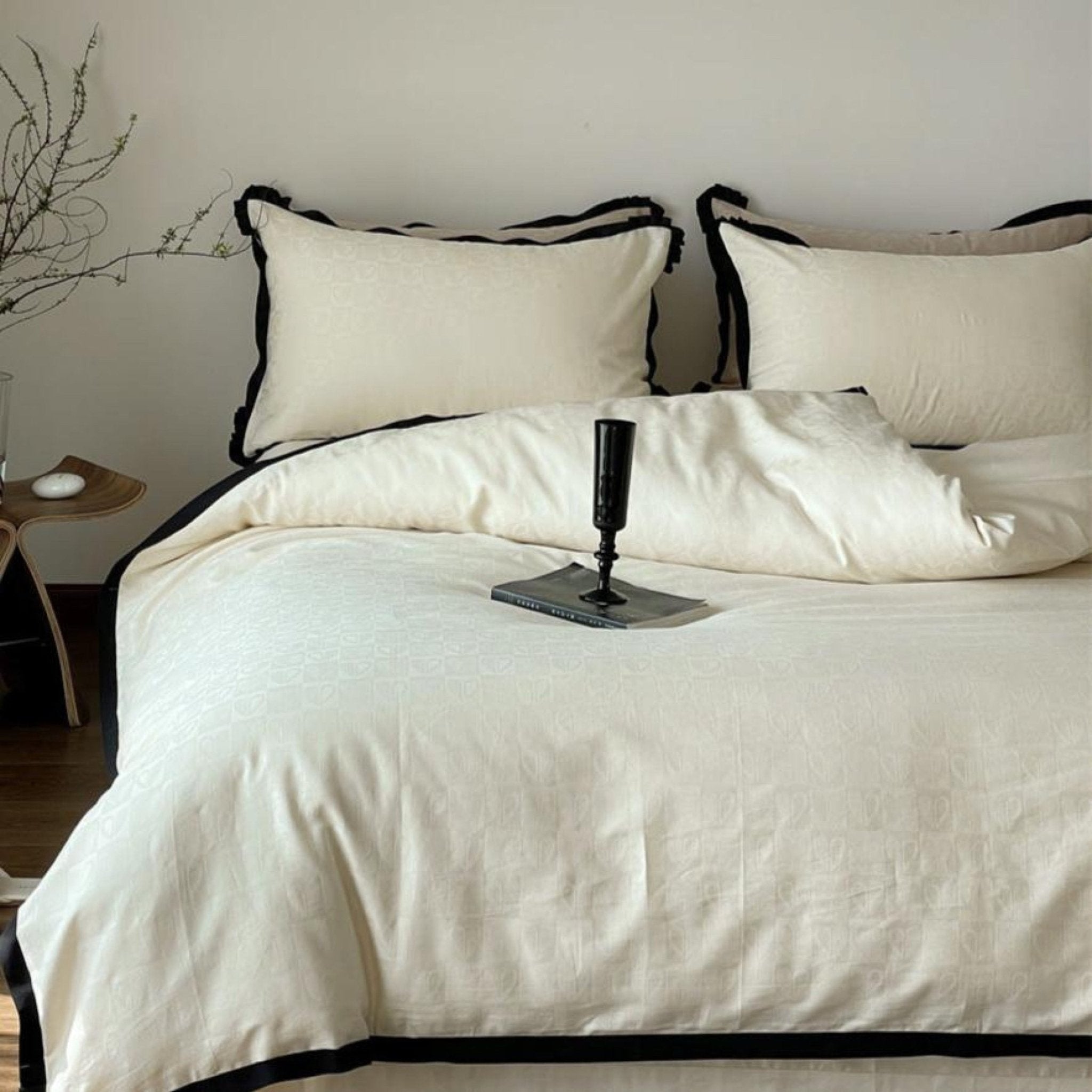 Silky Luxury Heart Textured Bedding Set / Cream