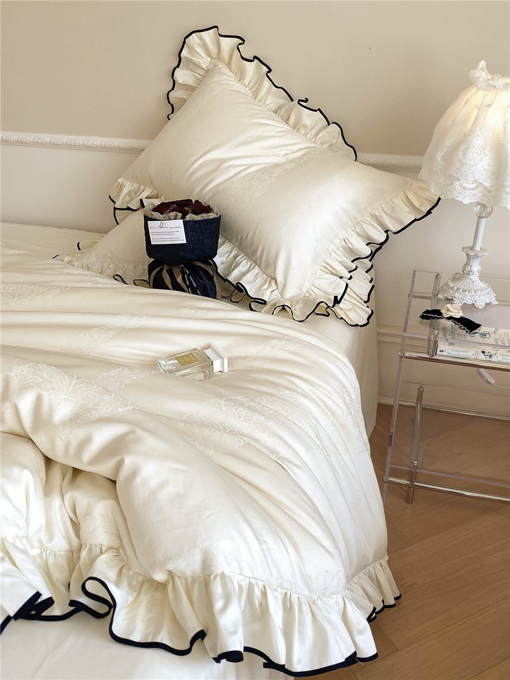 Silky Ruffle Bedding Set / Rust Pink
