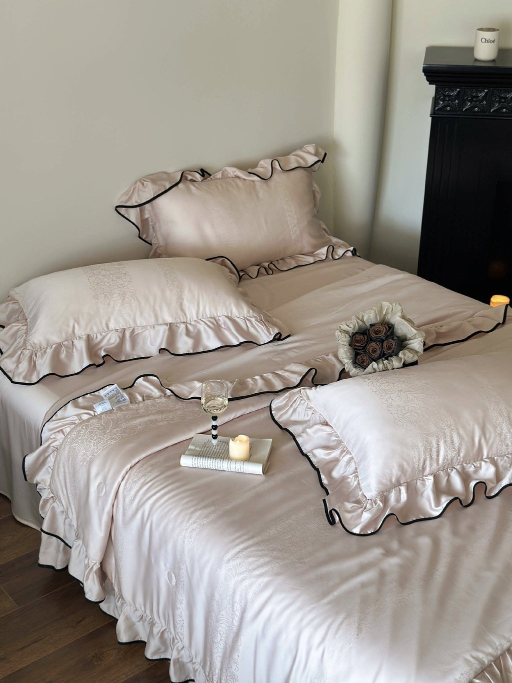 Silky Ruffle Blanket Comforter Set / Rust Pink