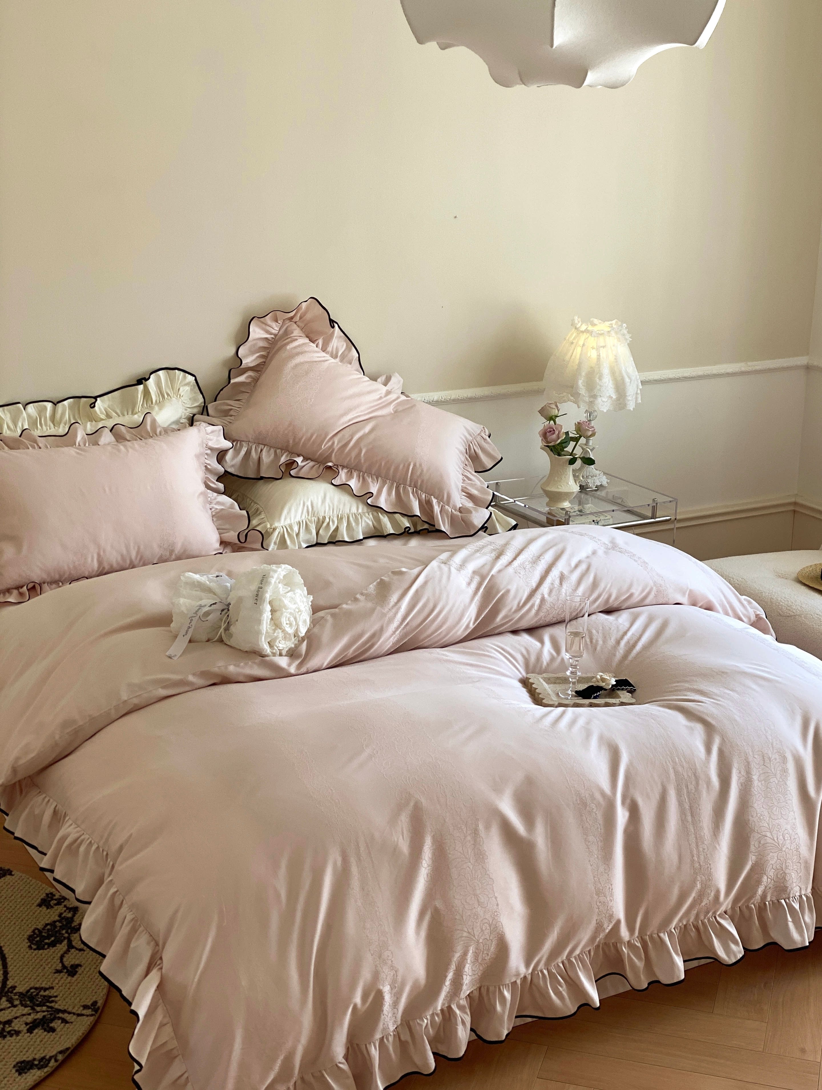 Silky Ruffle Pillowcases