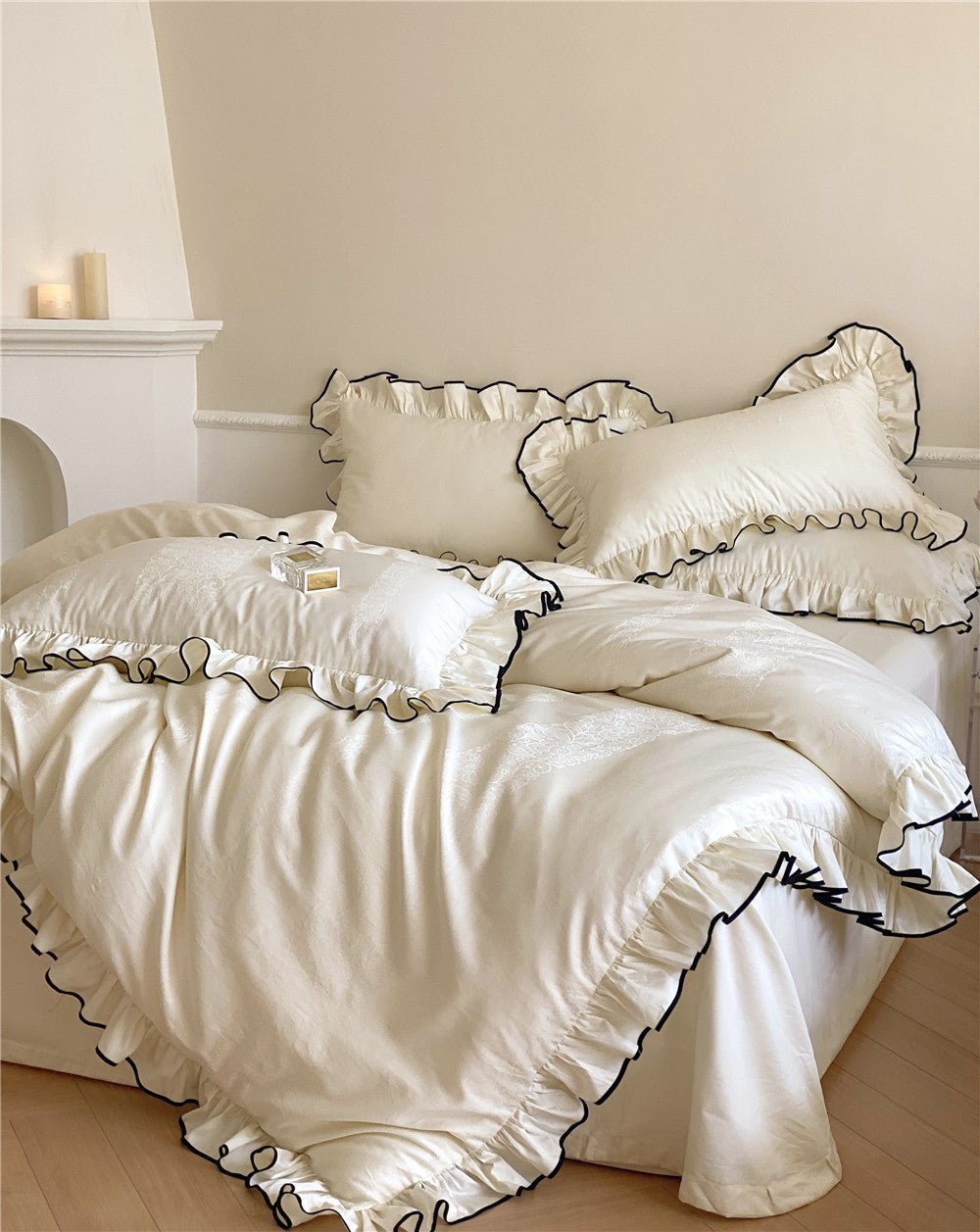 Silky Ruffle Pillowcases