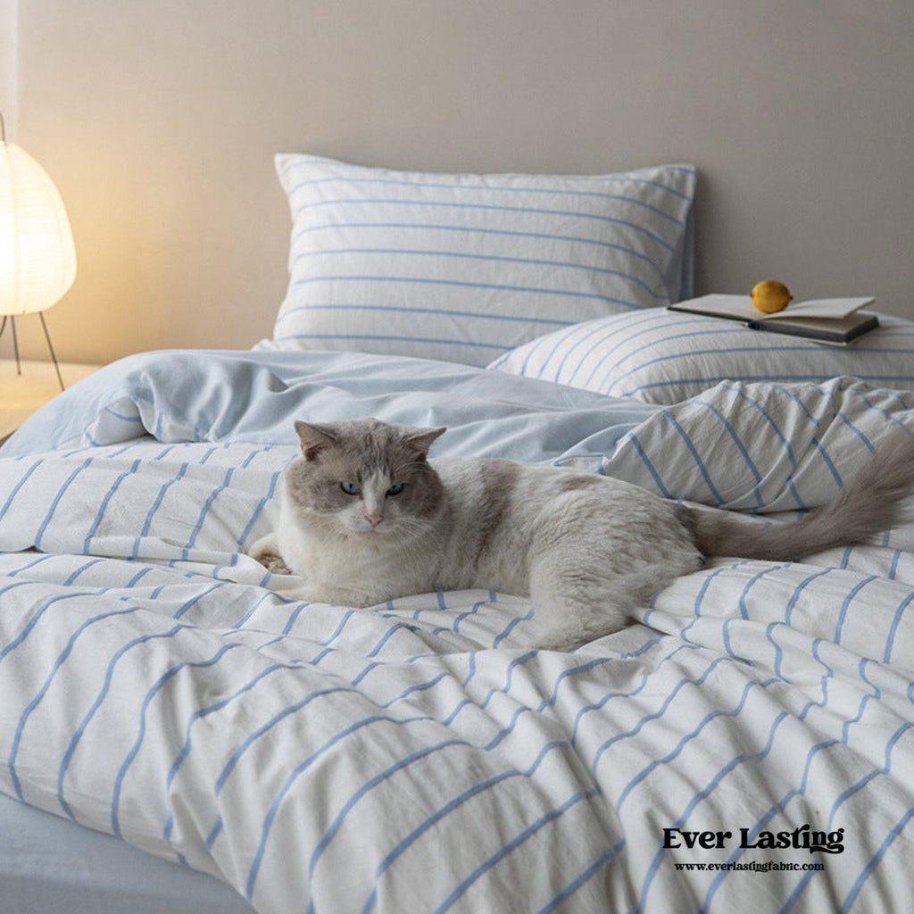 Skye Refreshing Striped Bedding Set / Blue