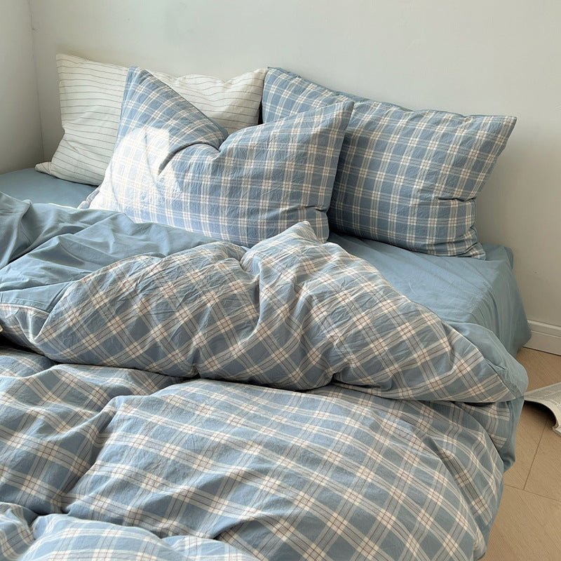 Soft Blend Plaid Bedding Set / Blue