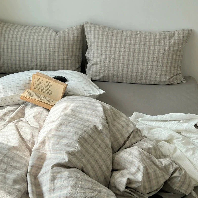 Soft Blend Plaid Bedding Set / Gray