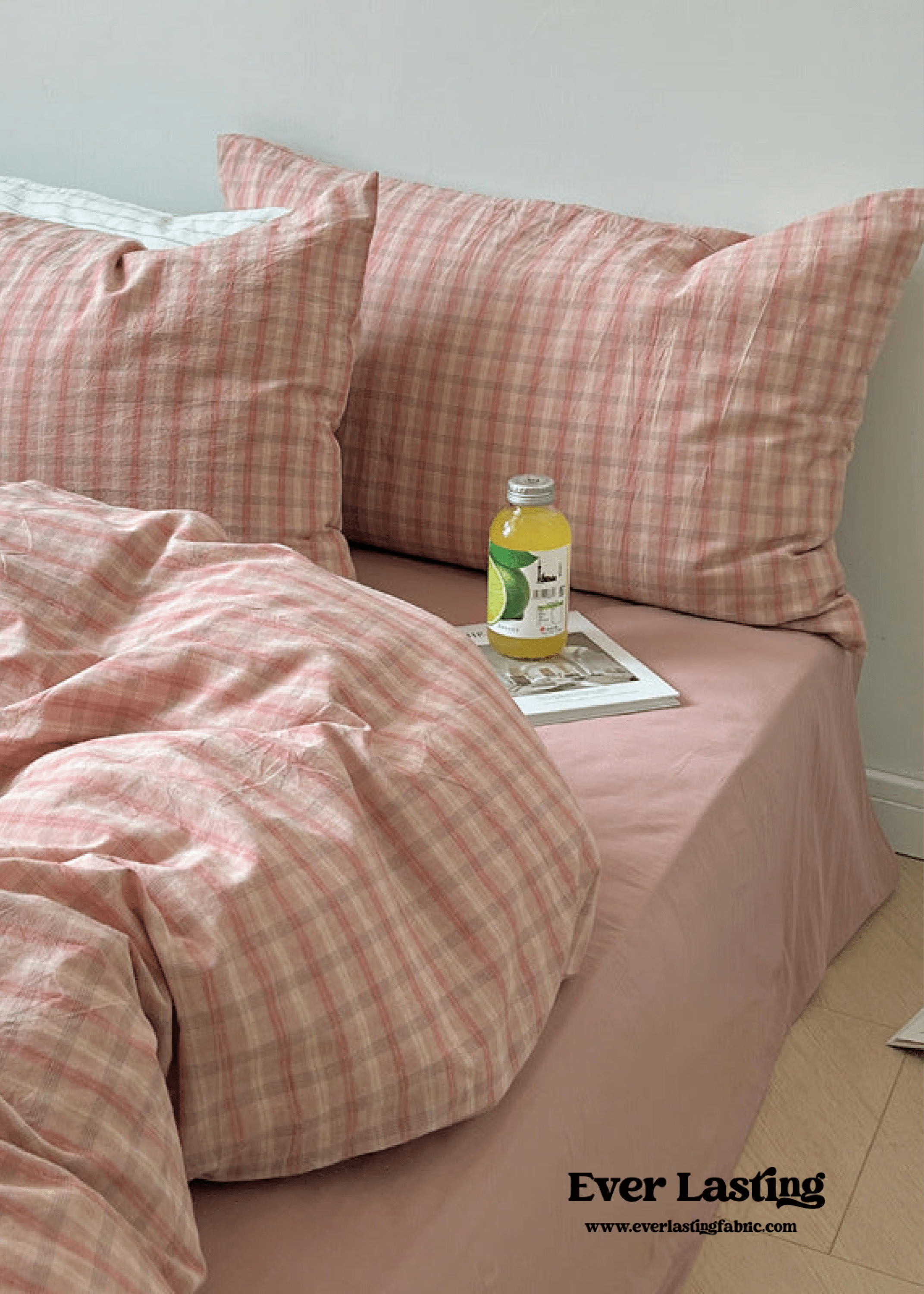 Soft Blend Plaid Bedding Set / Pink