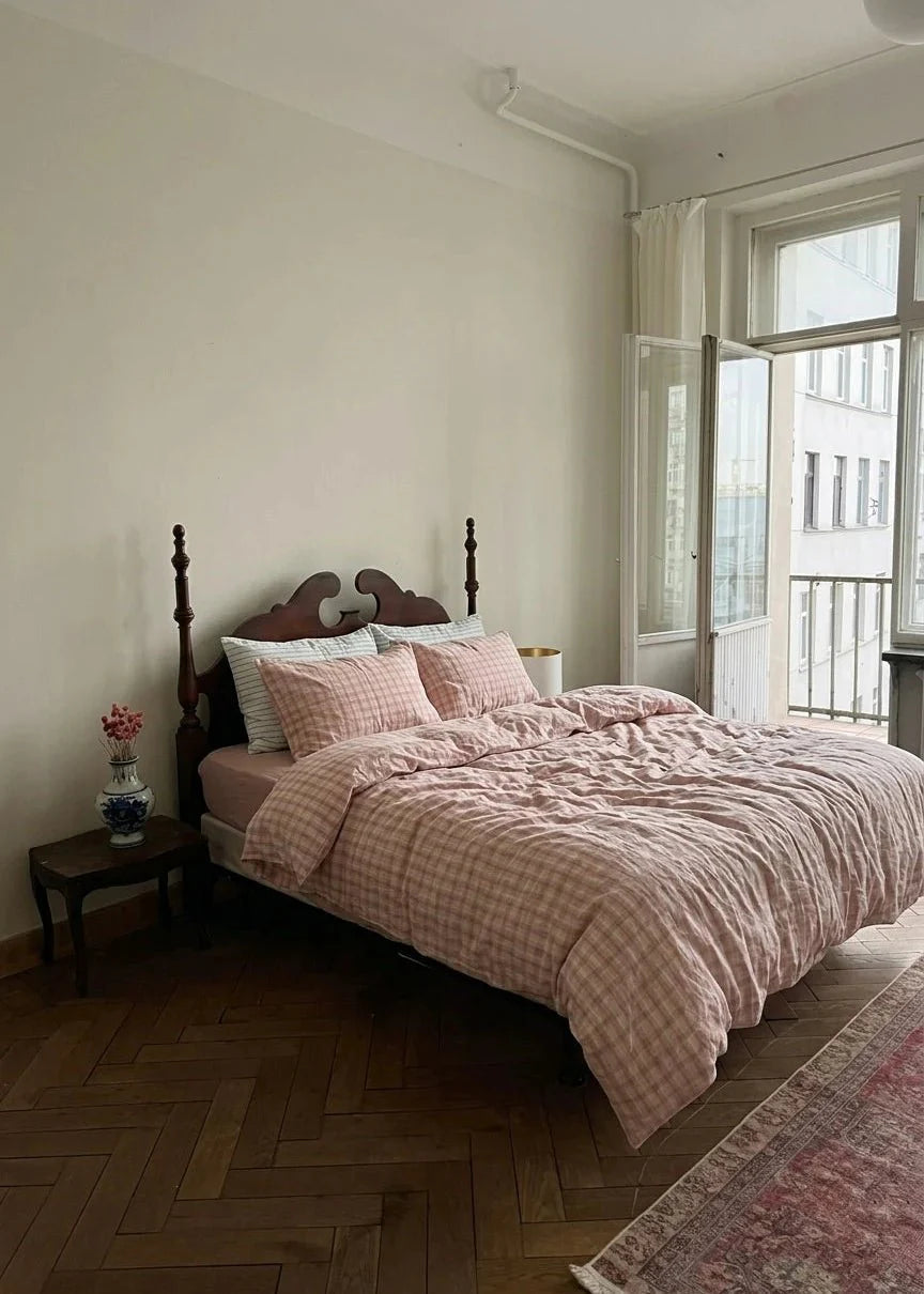 Soft Blend Plaid Bedding Set / Pink