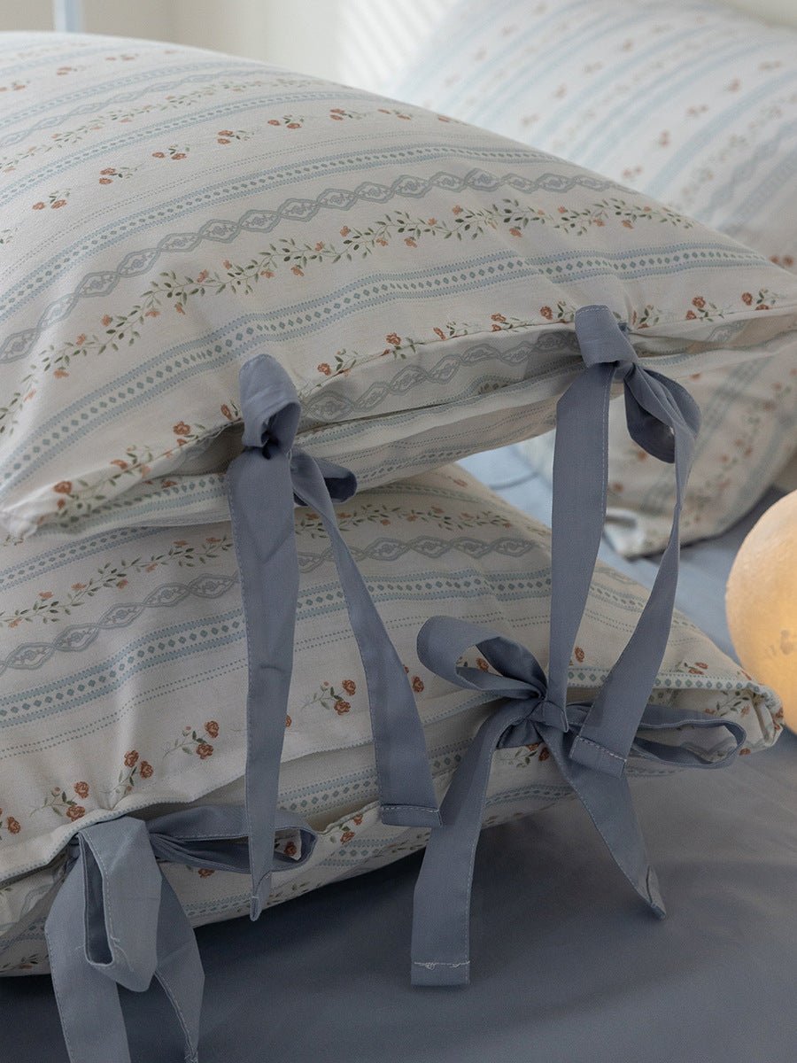 Soft Cottage Blue Ribbon Bedding Set / Blue