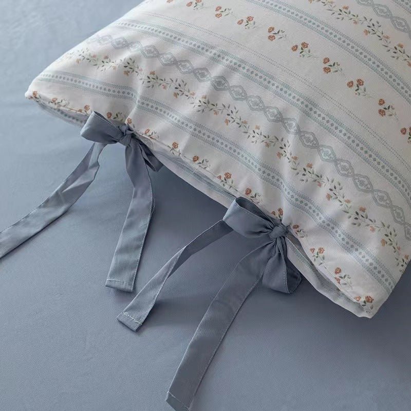 Soft Cottage Blue Ribbon Bedding Set / Blue