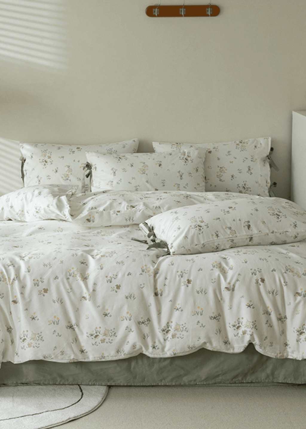 Soft Cottage Blue Ribbon Bedding Set / Blue