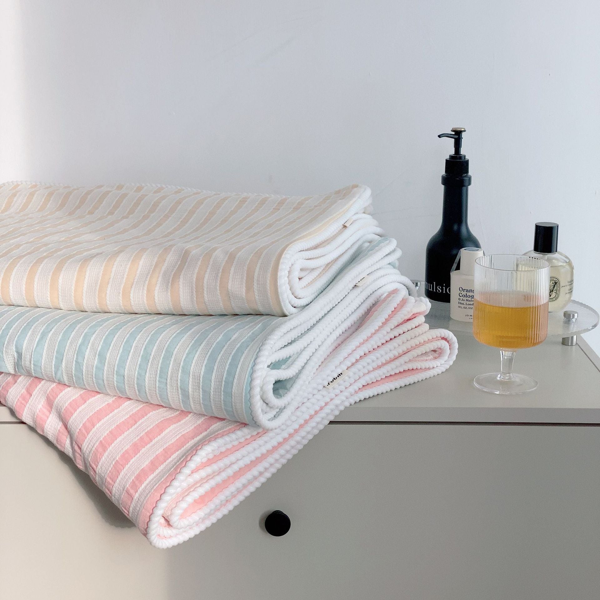 Soft Jacquard Bedding Set / Barbie Hot Pink