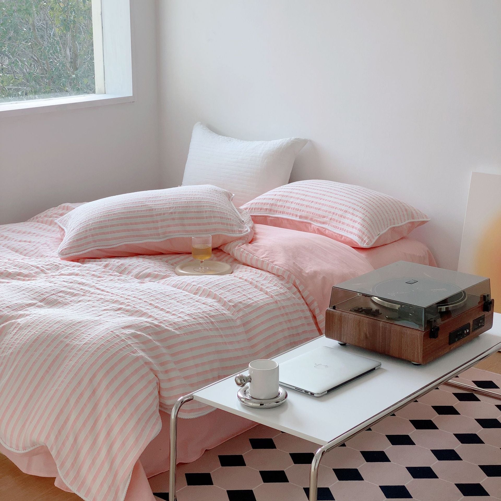 Soft Jacquard Bedding Set / Yellow
