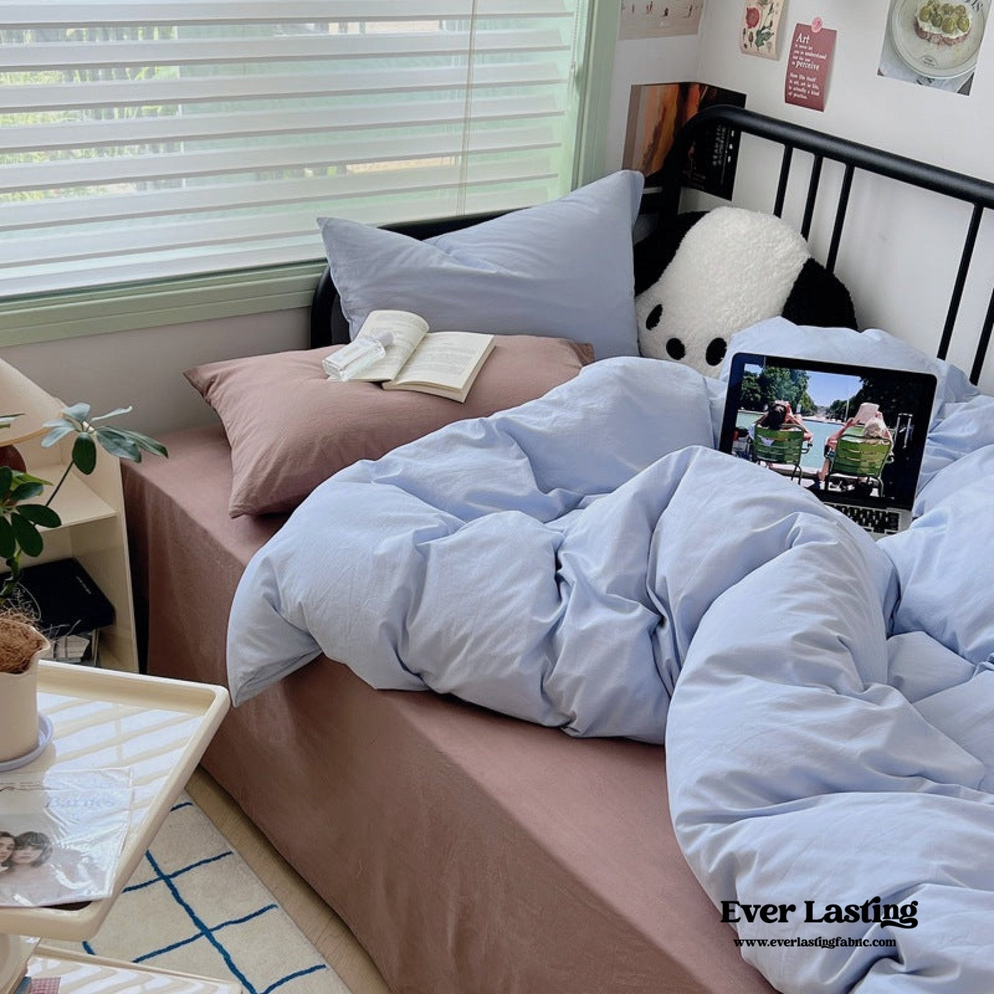 Spring Mixed Washed Cotton Bedding Set / White + Purple