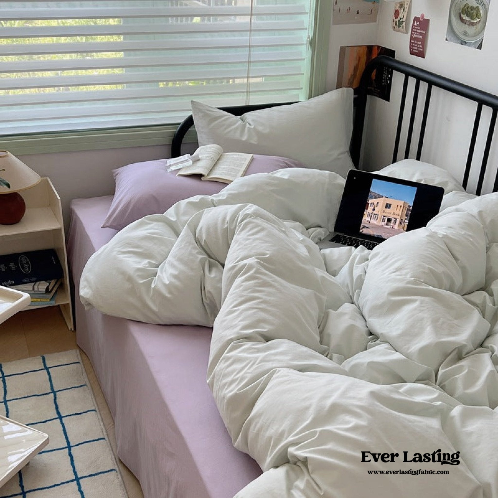 Spring Mixed Washed Cotton Bedding Set / White + Purple