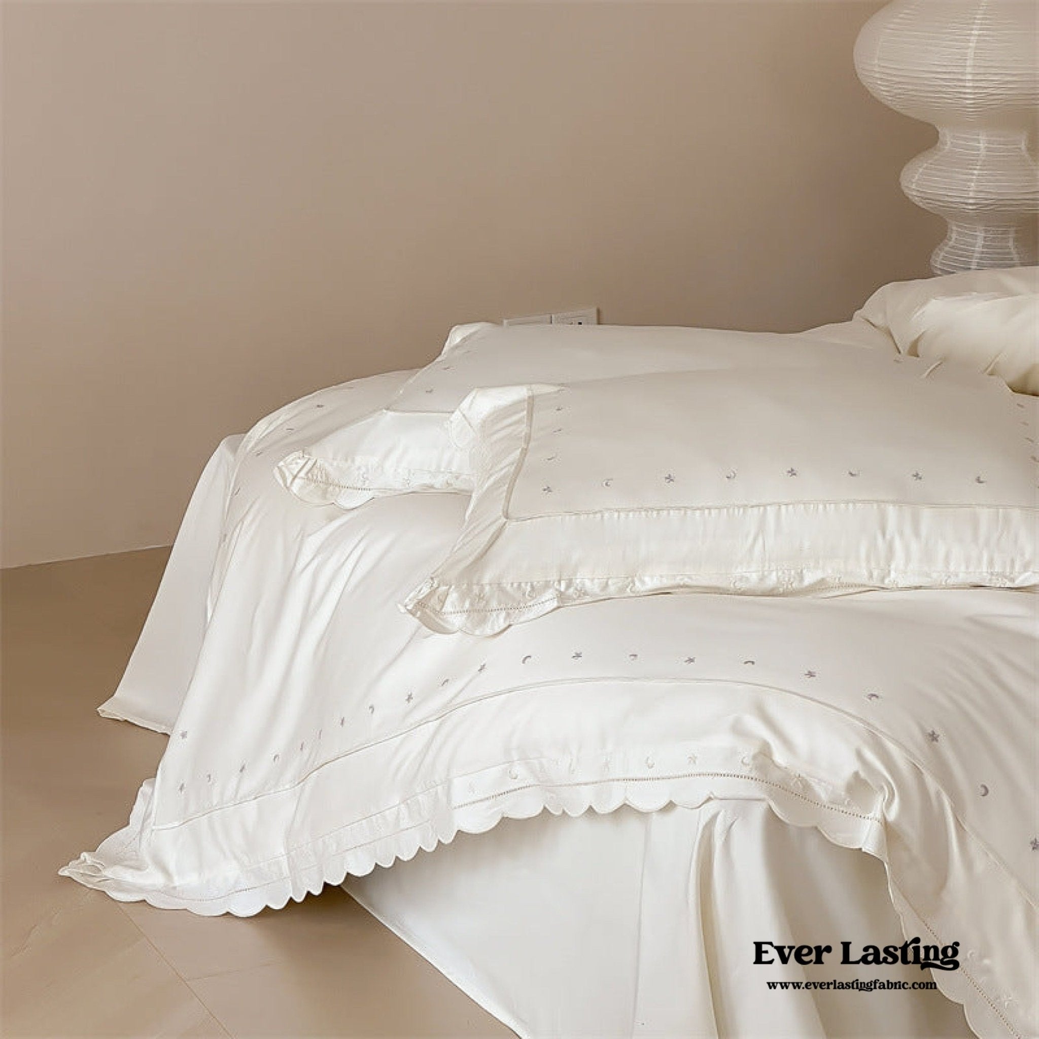 Star Gaze Short Cake Ruffle Bedding Set / Purple