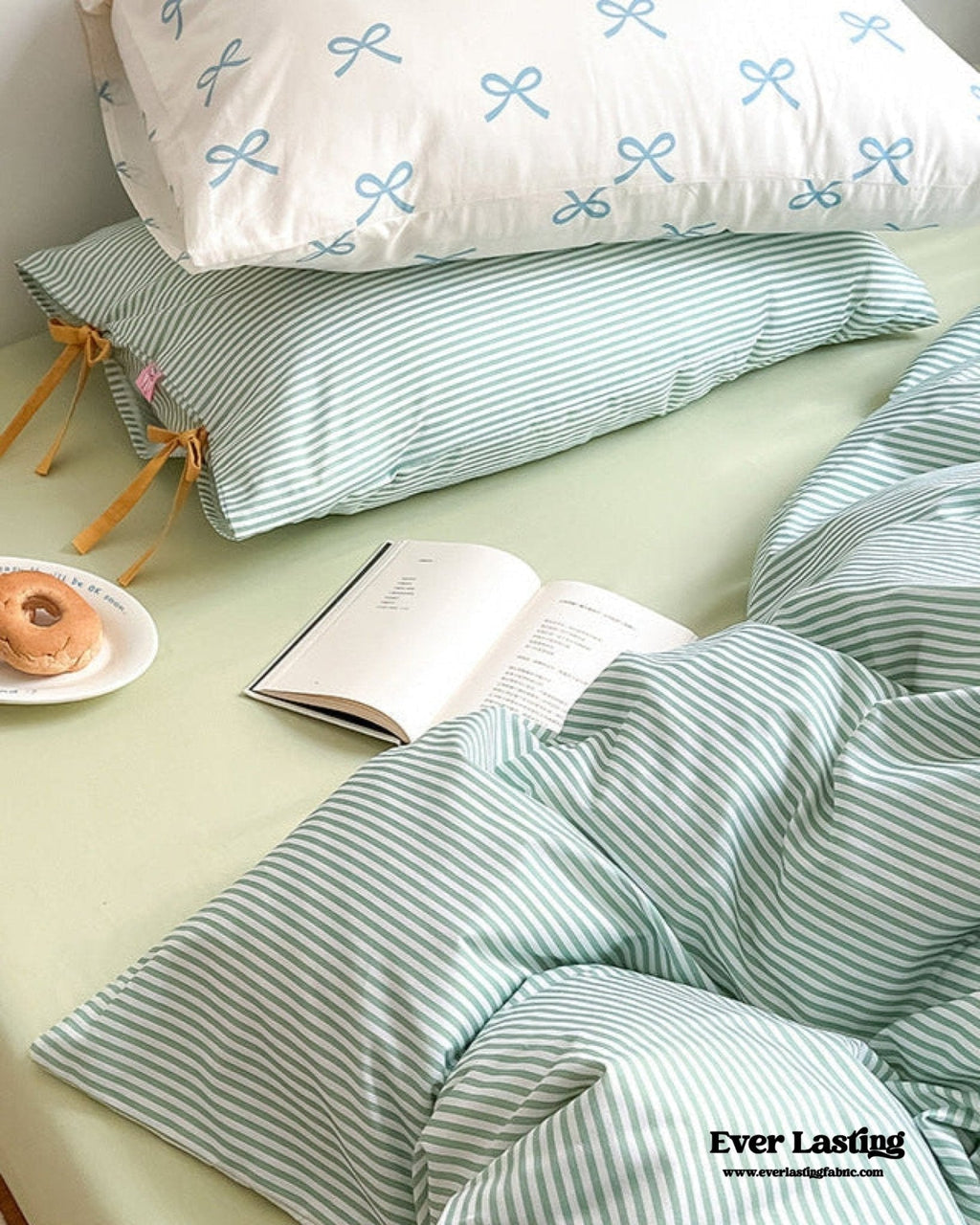 Sweet Bow Striped Bedding Set / Pink