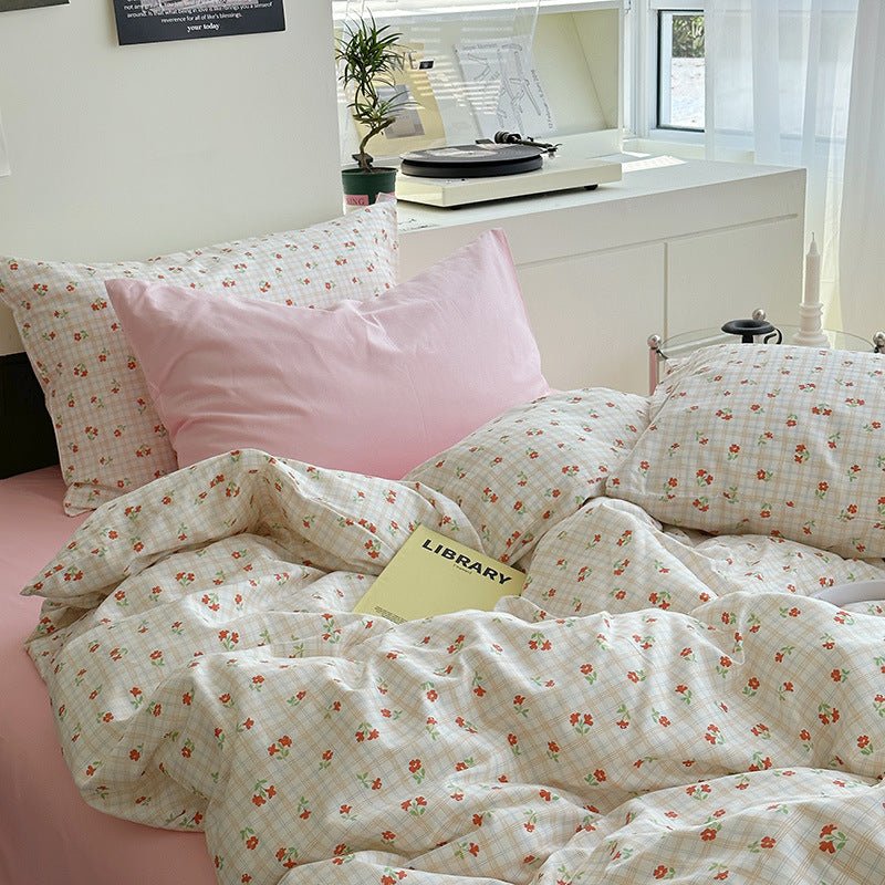 Sweet Floral Bedding Set / Pink