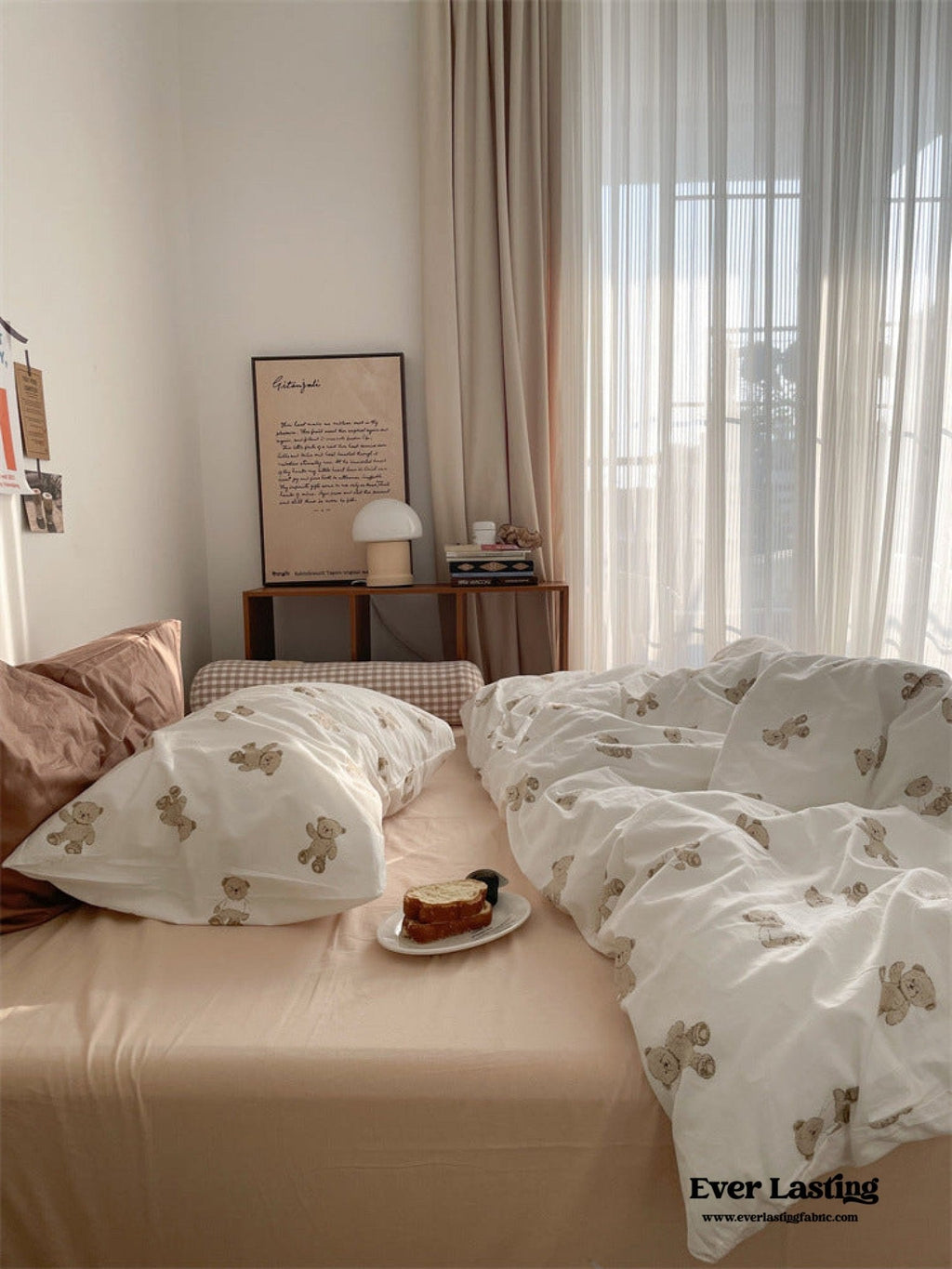 Teddy Duvet Cover / White + Beige