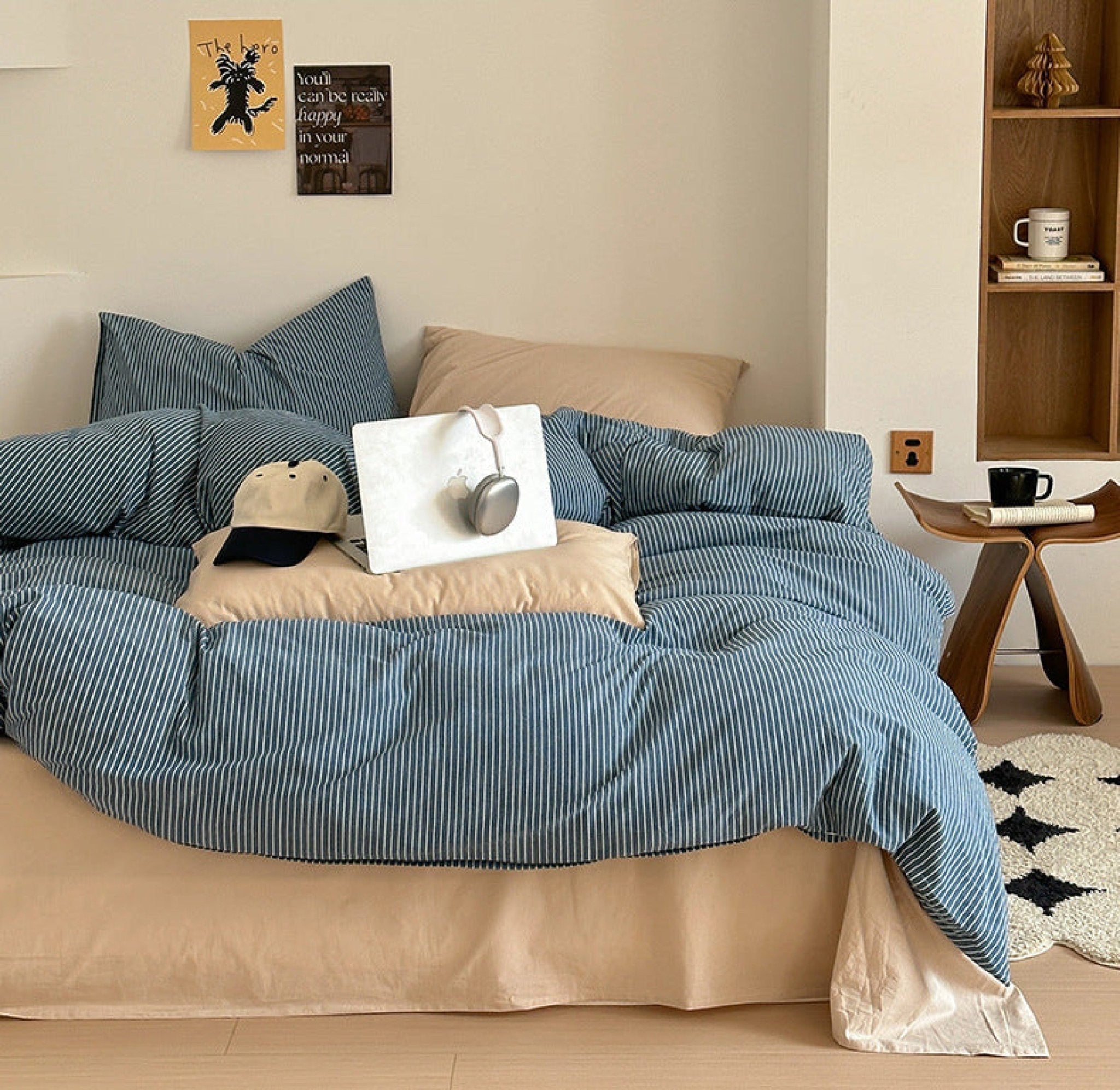 Thin Striped Bedding Set / Blue