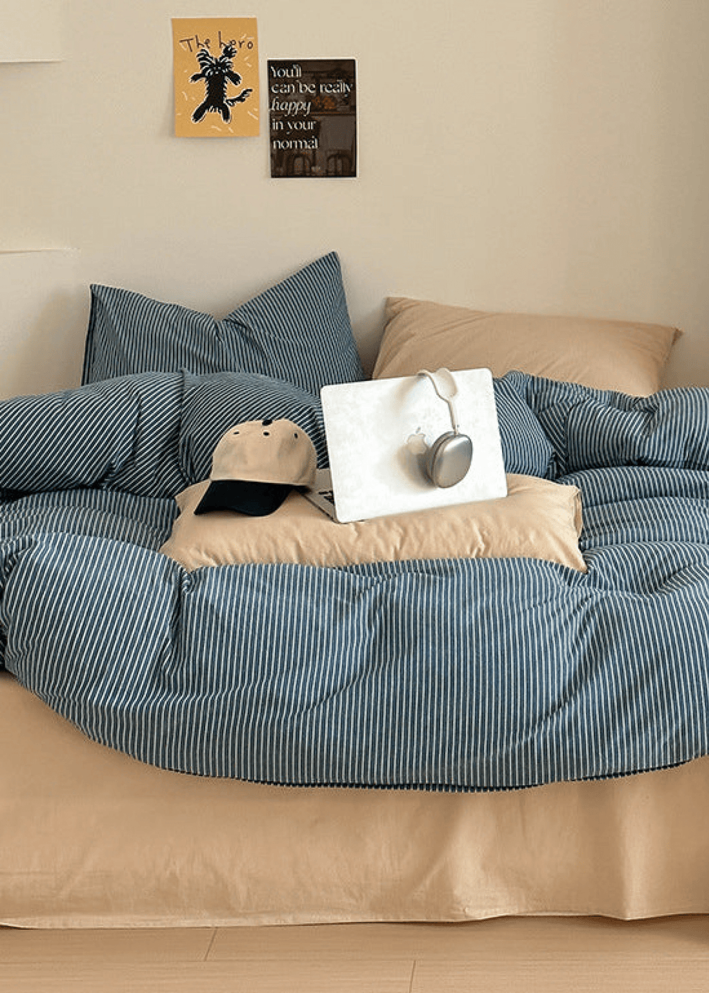 Thin Striped Bedding Set / Red