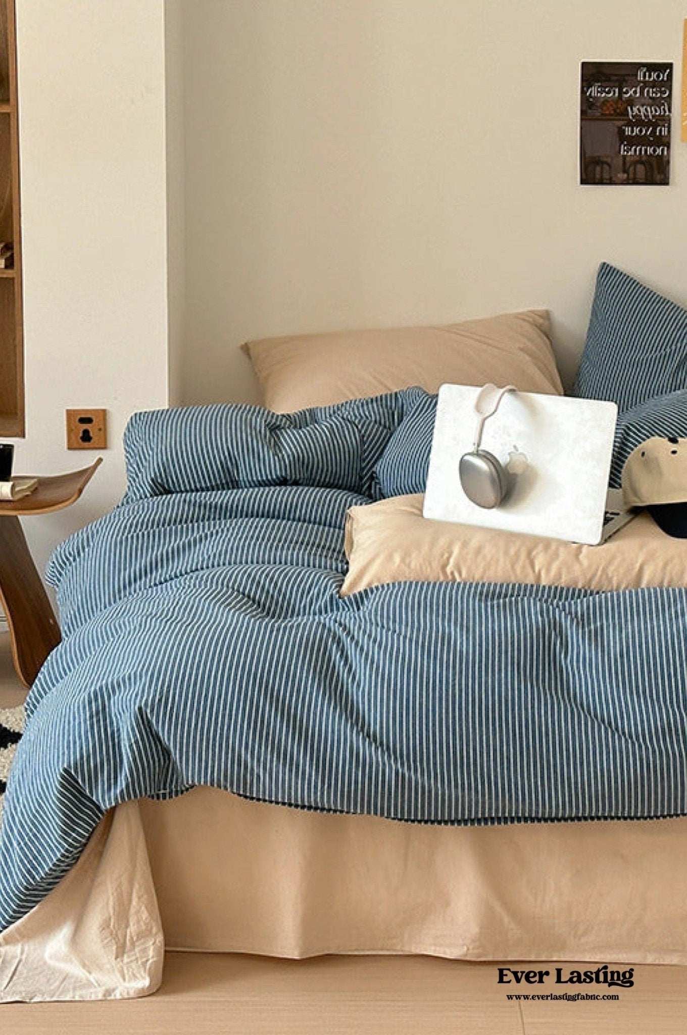Thin Striped Duvet Cover / Red