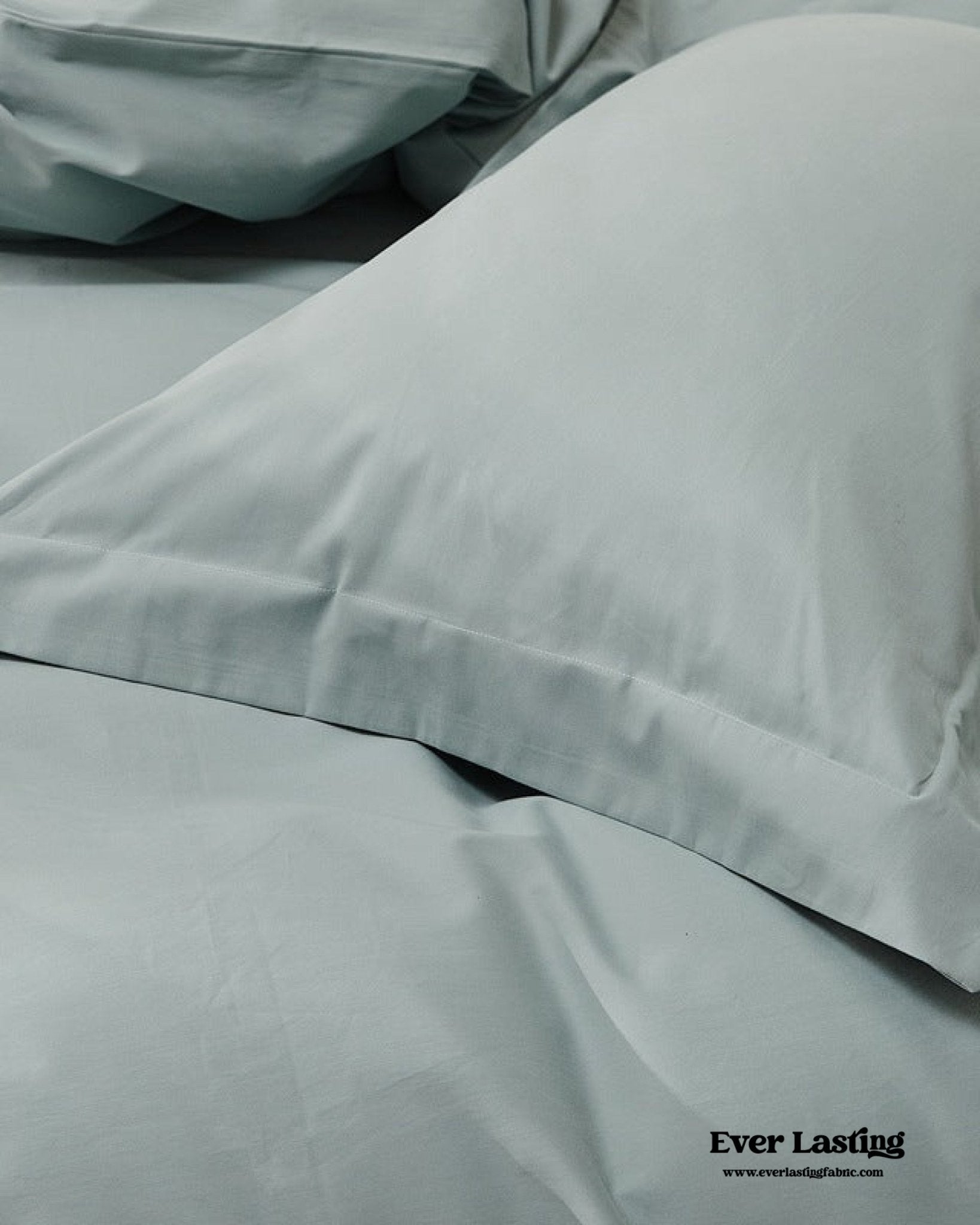 Velvære Luxe Solid Color Cotton Bedding Set / White
