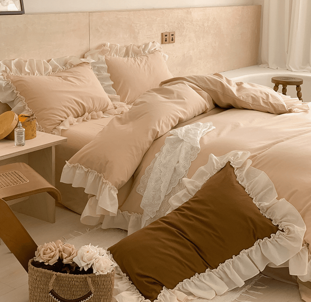 Vintage Earth Tone Large Ruffle Bedding Set / Pink
